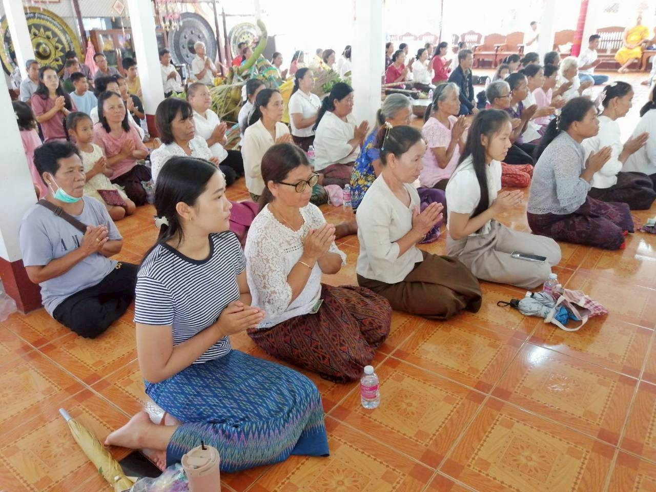 ภาพร่วมพิธีกรรมวัดศิริราษฎร์
