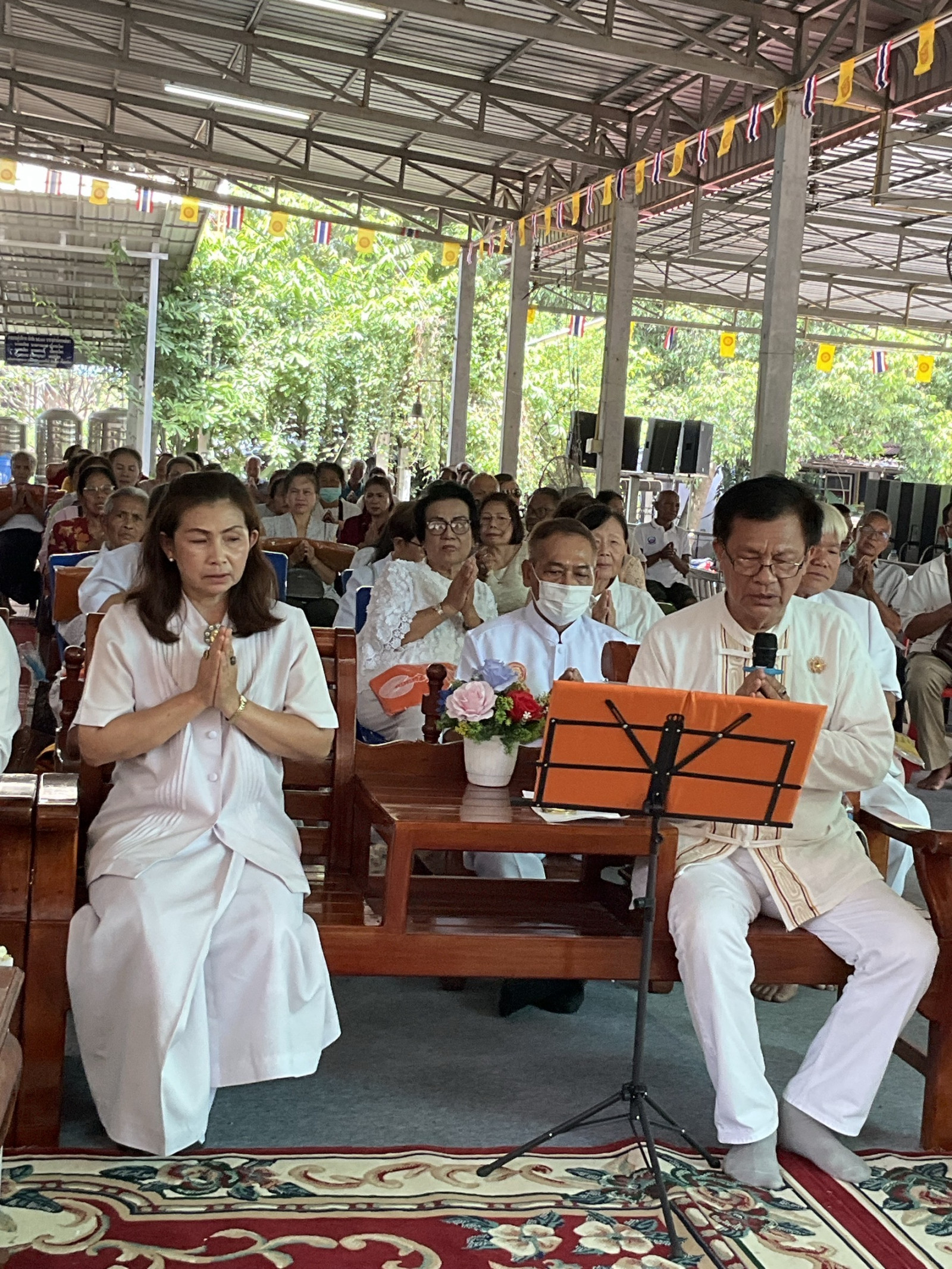 ภาพกล่าวคำถวายกฐินวัดมะค่า