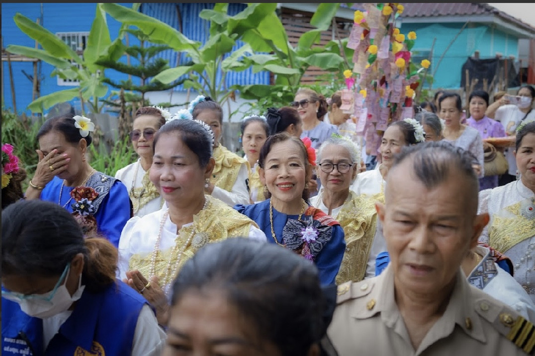 ภาพร่วมพิธีกรรมมูลนิธิศูนย์ปฏิบัติธรรมสุขกมล