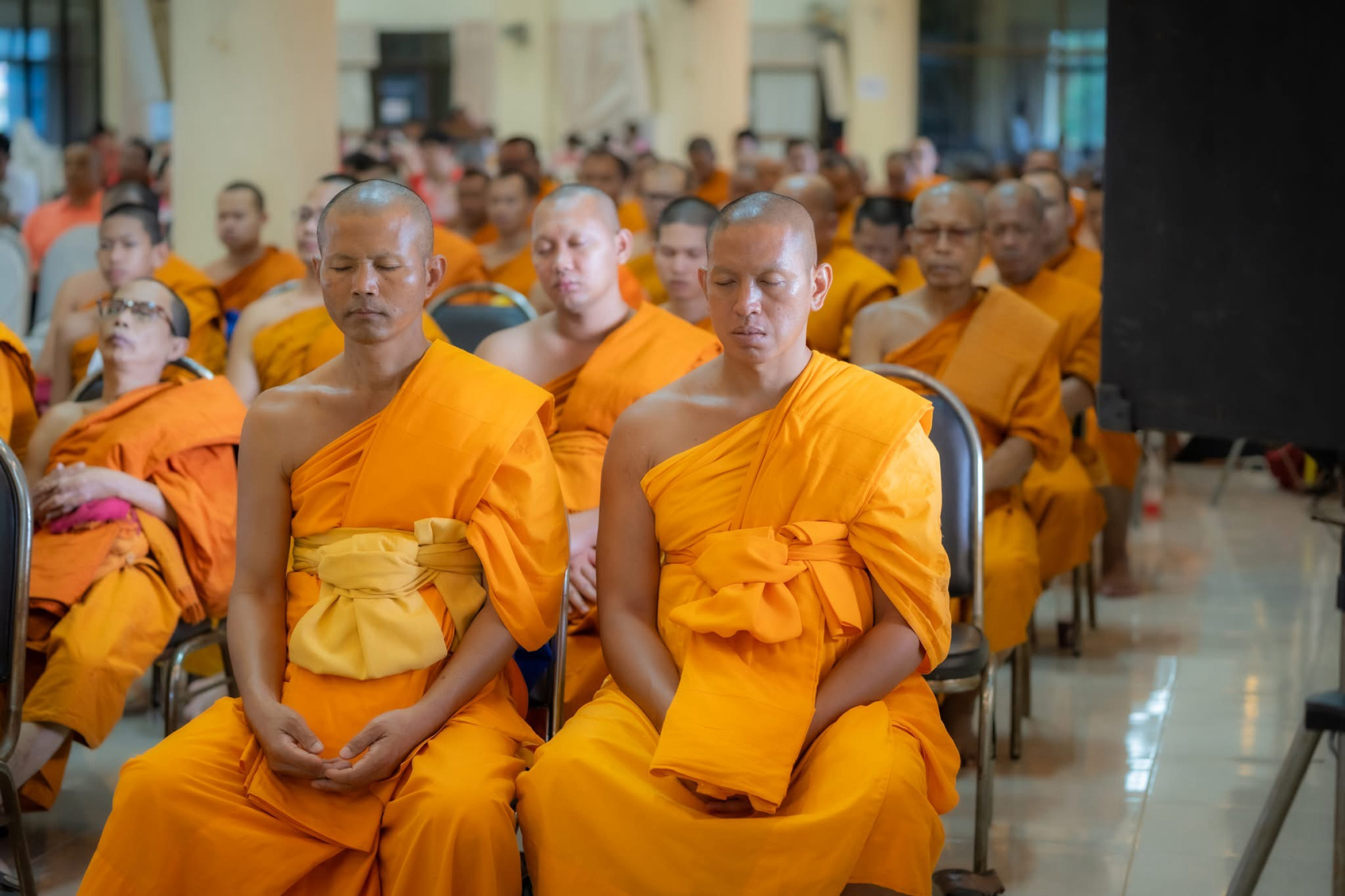 ภาพร่วมพิธีกรรมมหาวิทยาลัยมหาจุฬาลงกรณราชวิทยาลัย วิทยาเขตนครราชสีมา