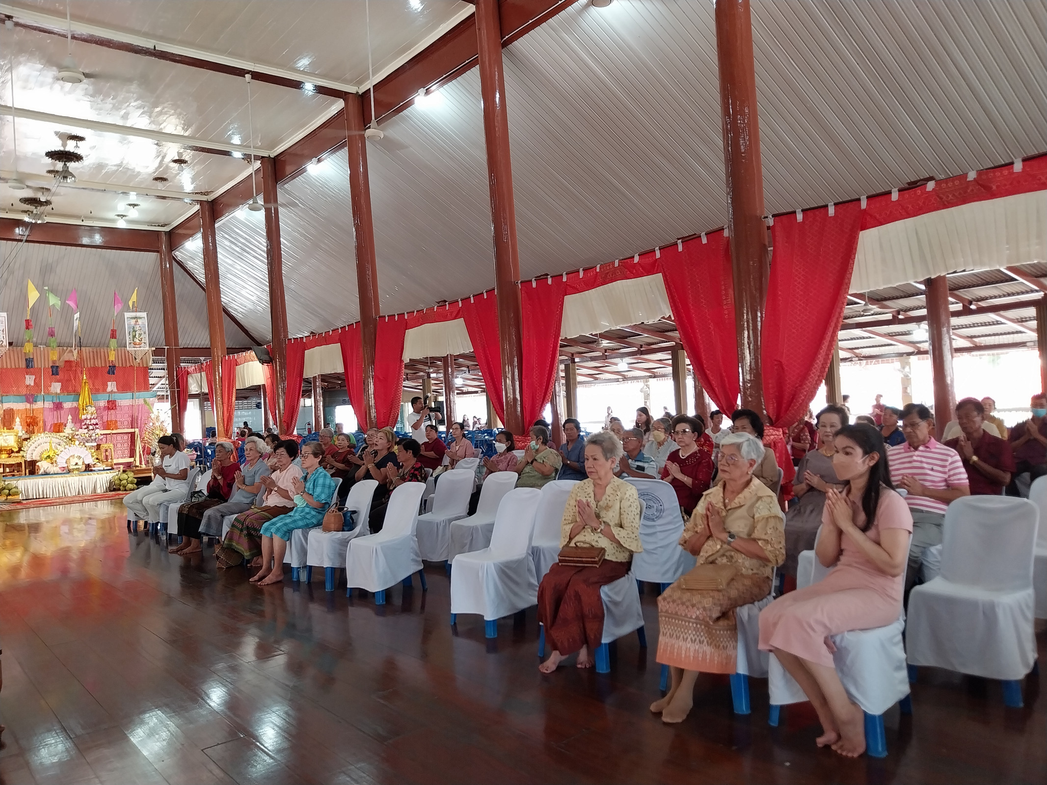 ภาพร่วมพิธีกรรมวัดยาง