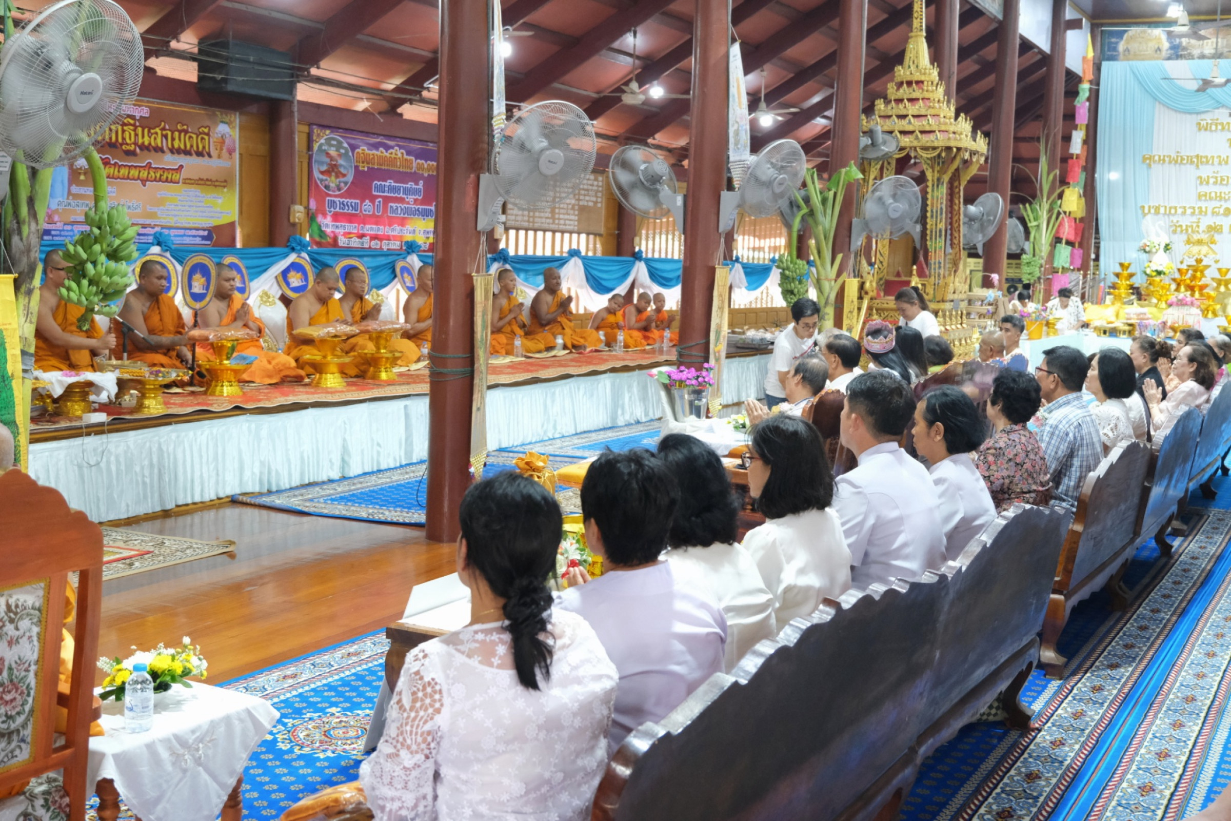 ภาพร่วมพิธีกรรมวัดเทพสุธาวาส