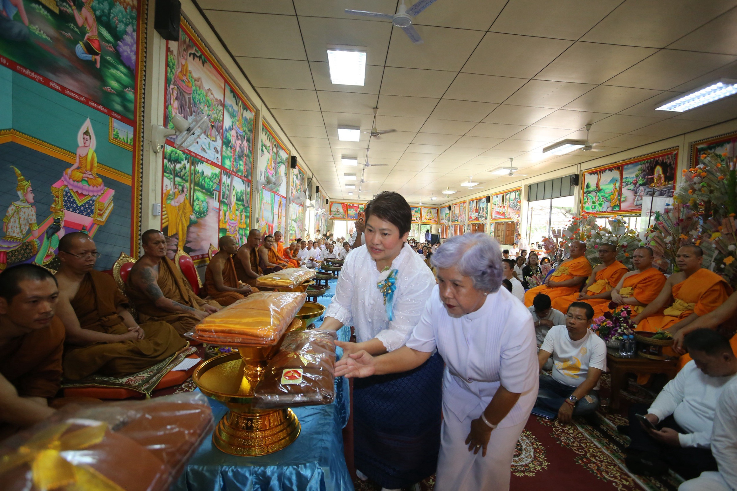 ภาพร่วมพิธีกรรมวัดถ้ำปุ่มถ้ำปลา