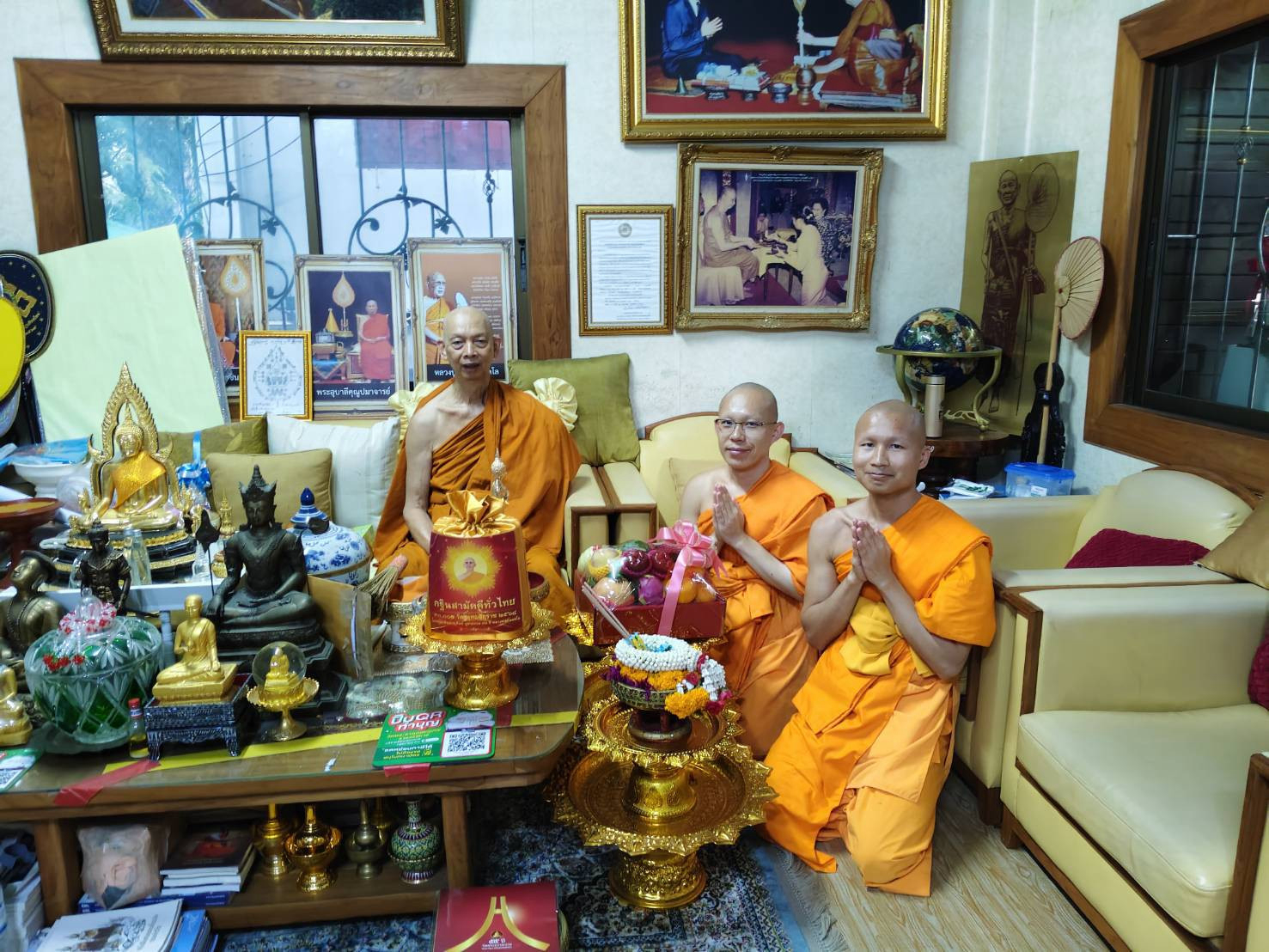 ภาพร่วมพิธีกรรมวัดพระธาตุดอยสุเทพราชวรวิหาร