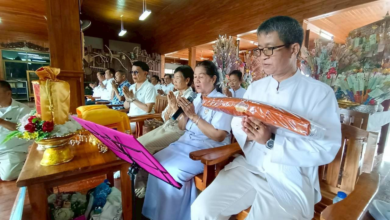 ภาพร่วมพิธีกรรมวัดบุญเย็น