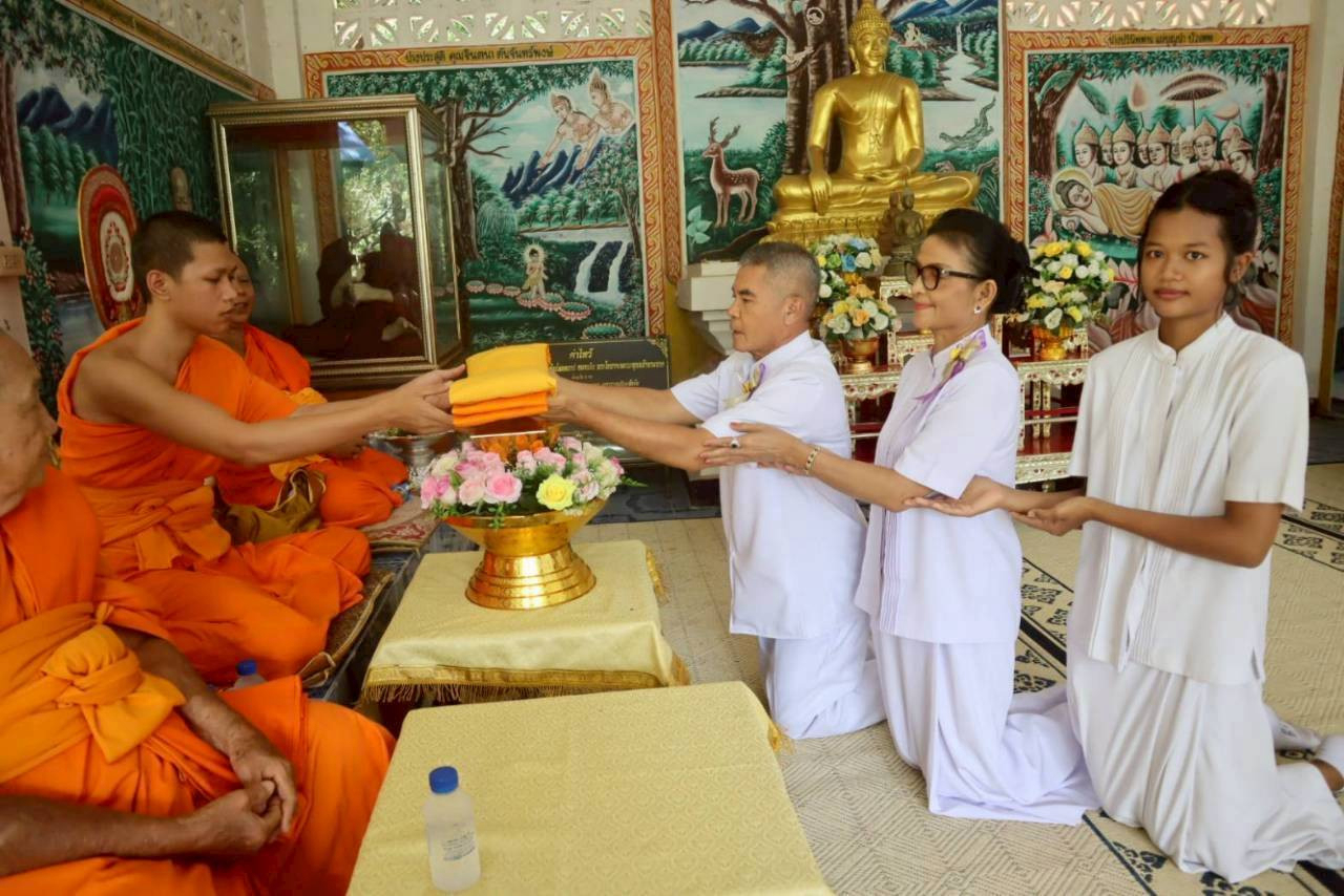 ภาพร่วมพิธีกรรมสำนักปฏิบัติธรรมบ่อน้ำพระฤาษี