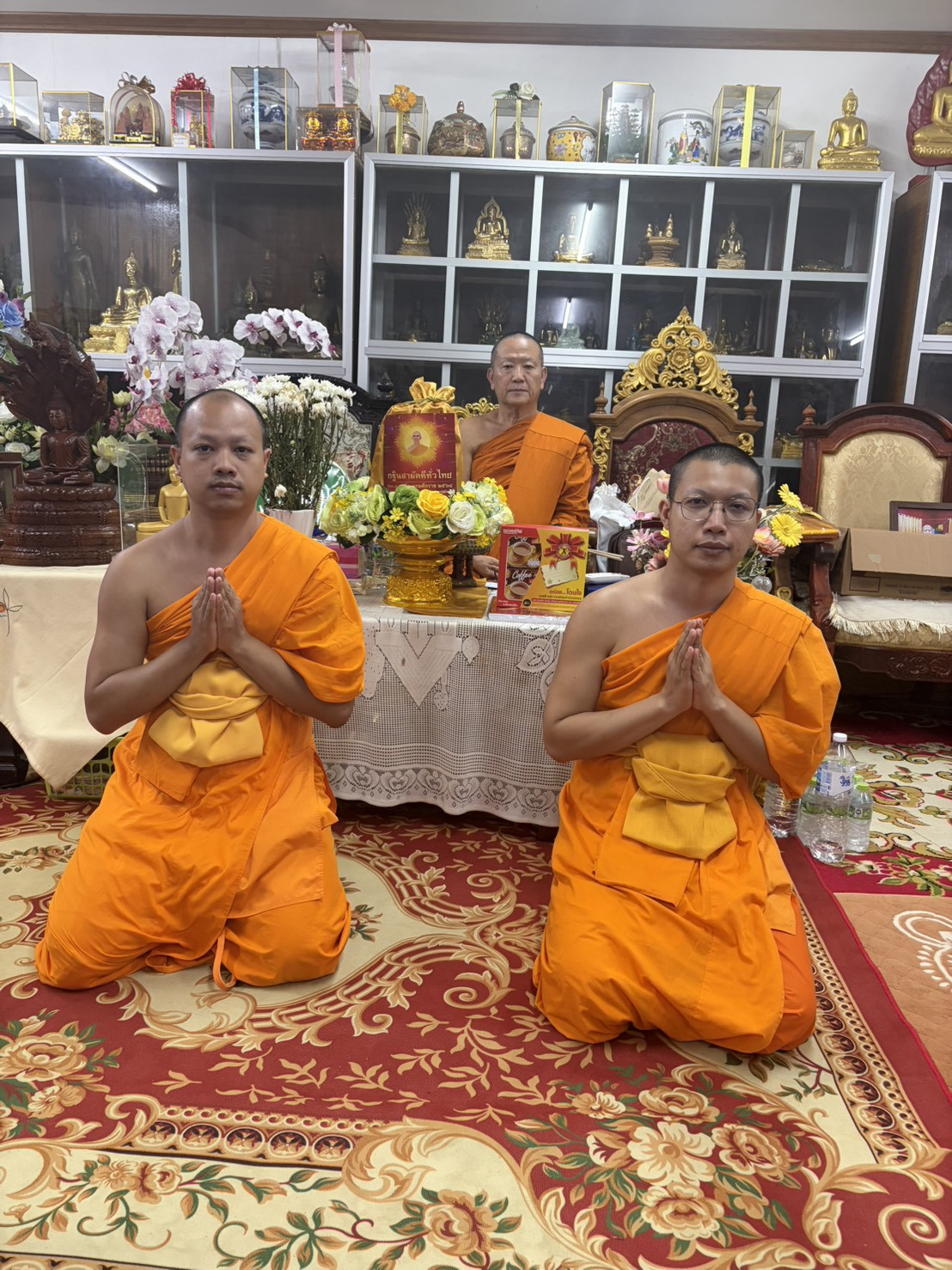 ภาพร่วมพิธีกรรมวัดพระธาตุหริภุญชัย