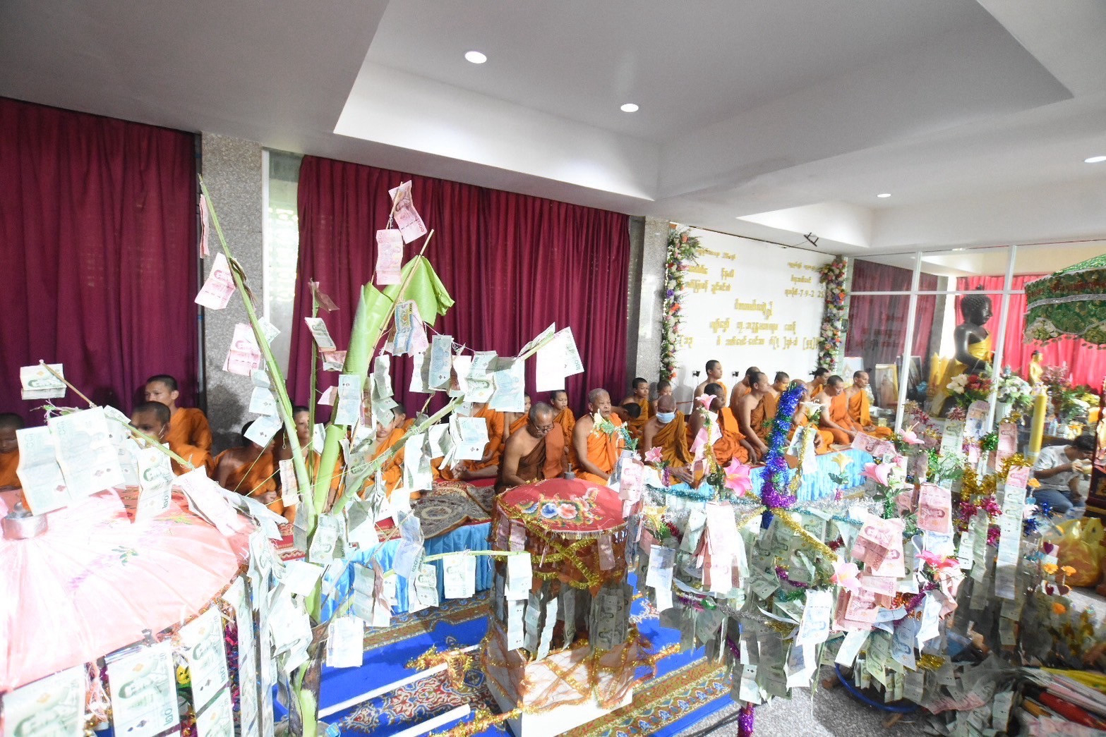 ภาพร่วมพิธีกรรมวัดปรก