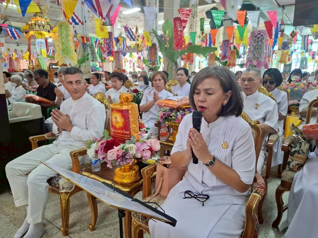 ภาพกล่าวคำถวายกฐินวัดราษฎร์ศรัทธาธรรม