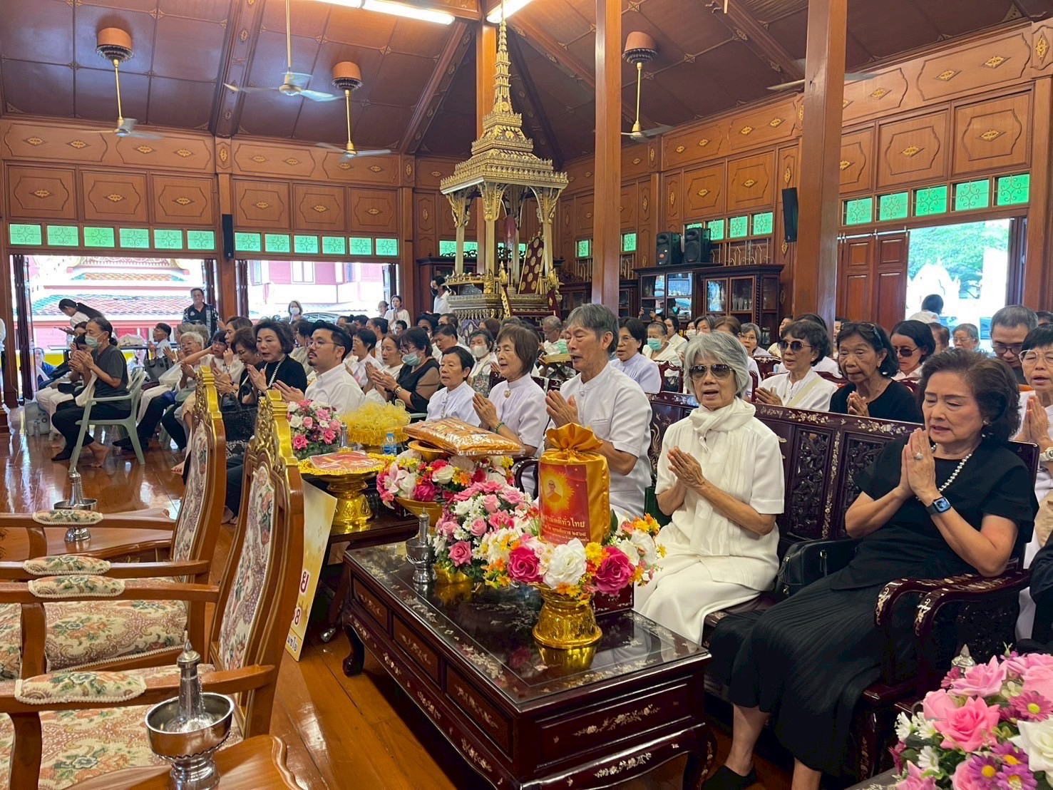 ภาพร่วมพิธีกรรมวัดสวนพลู