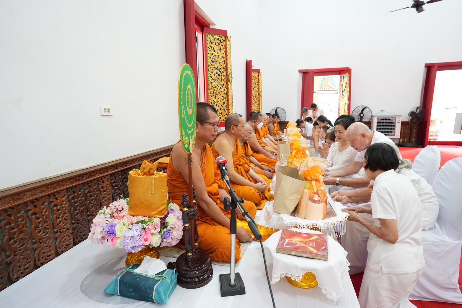 ภาพร่วมพิธีกรรมวัดม่วงแค