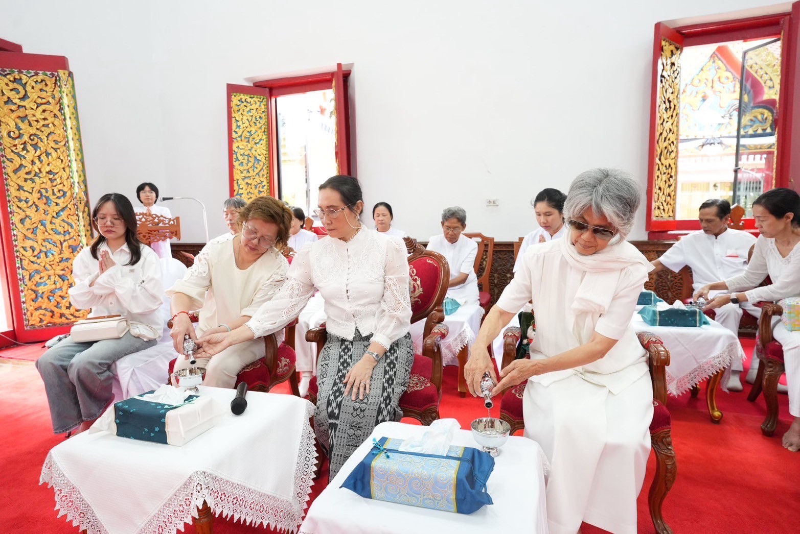 ภาพร่วมพิธีกรรมวัดม่วงแค