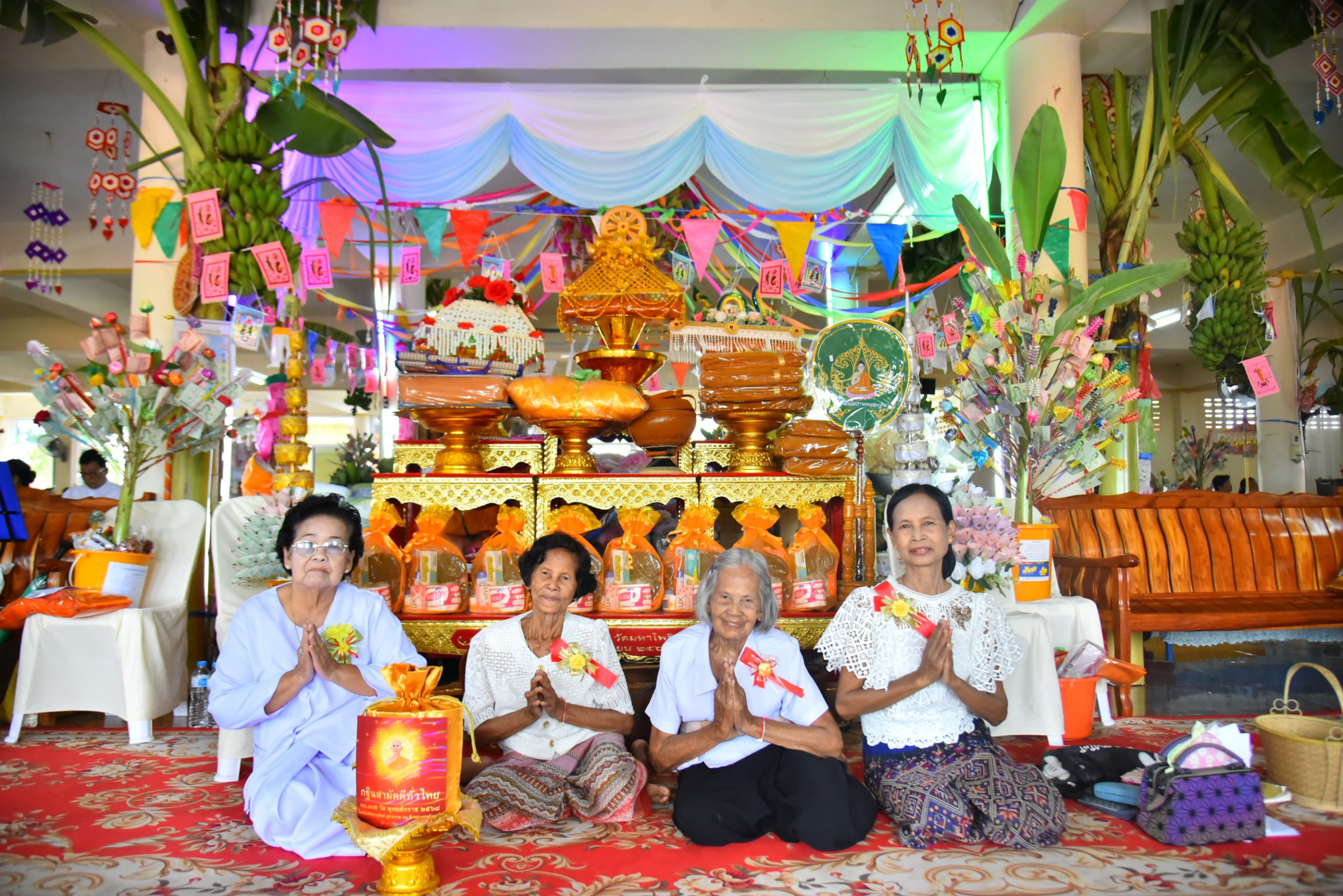 ภาพร่วมพิธีกรรมวัดมหาโพธิ