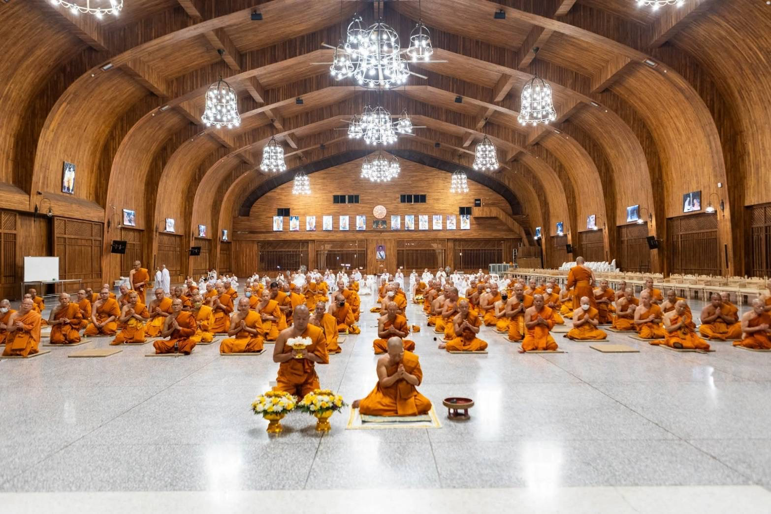 วัดพระธาตุศรีจอมทอง