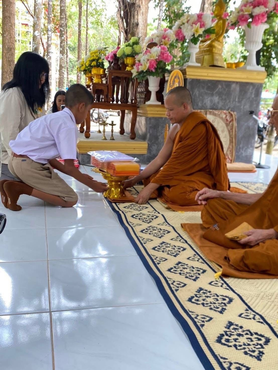 ภาพร่วมพิธีกรรมวัดคลองเขาล้อน