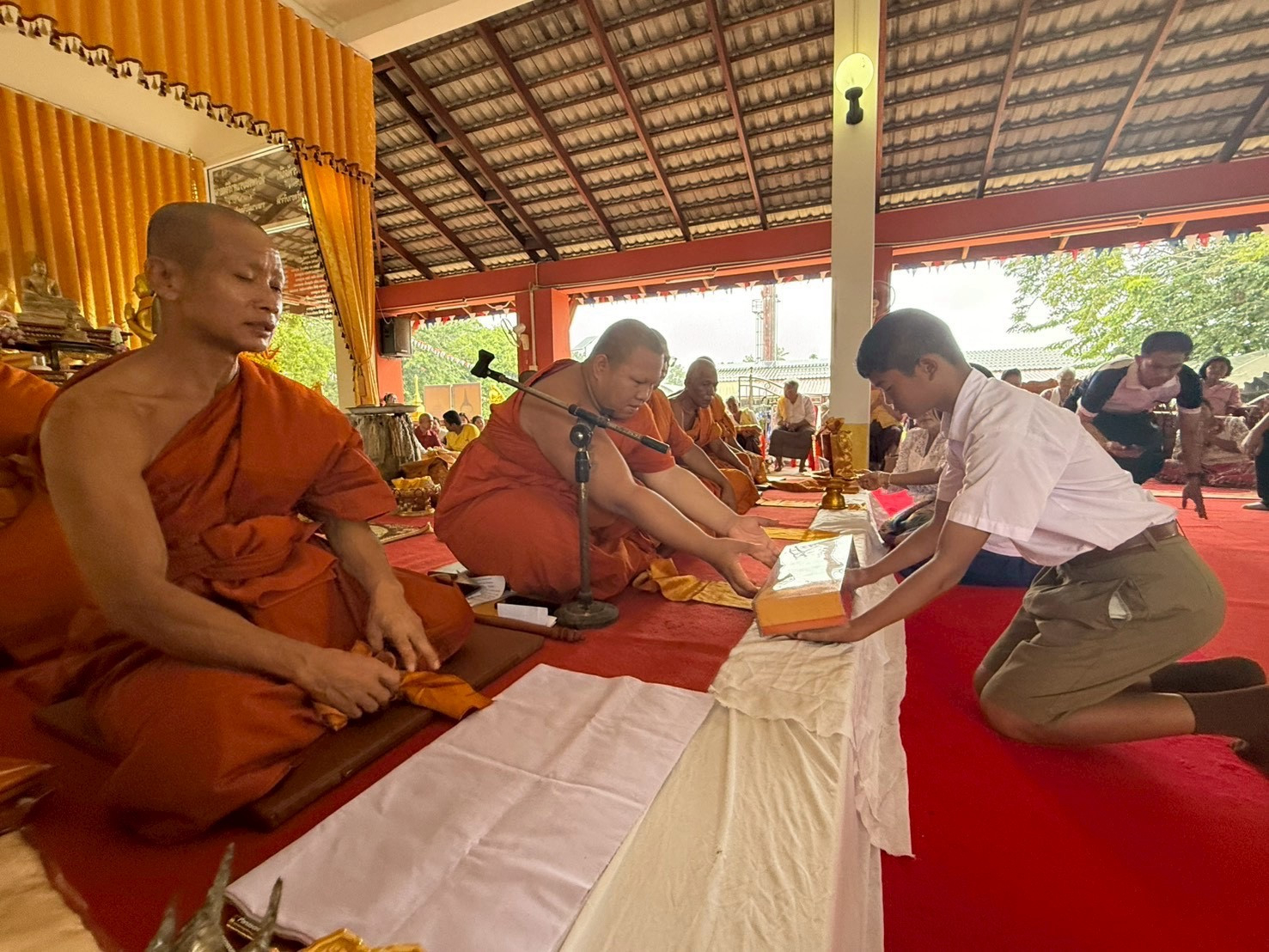 ภาพร่วมพิธีกรรมวัดบ้านไร่