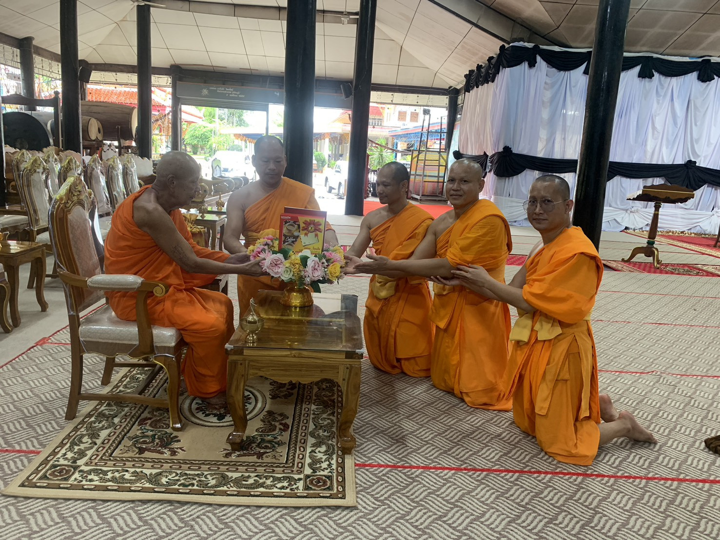 ภาพกล่าวคำถวายกฐินวัดไตรภูมิ