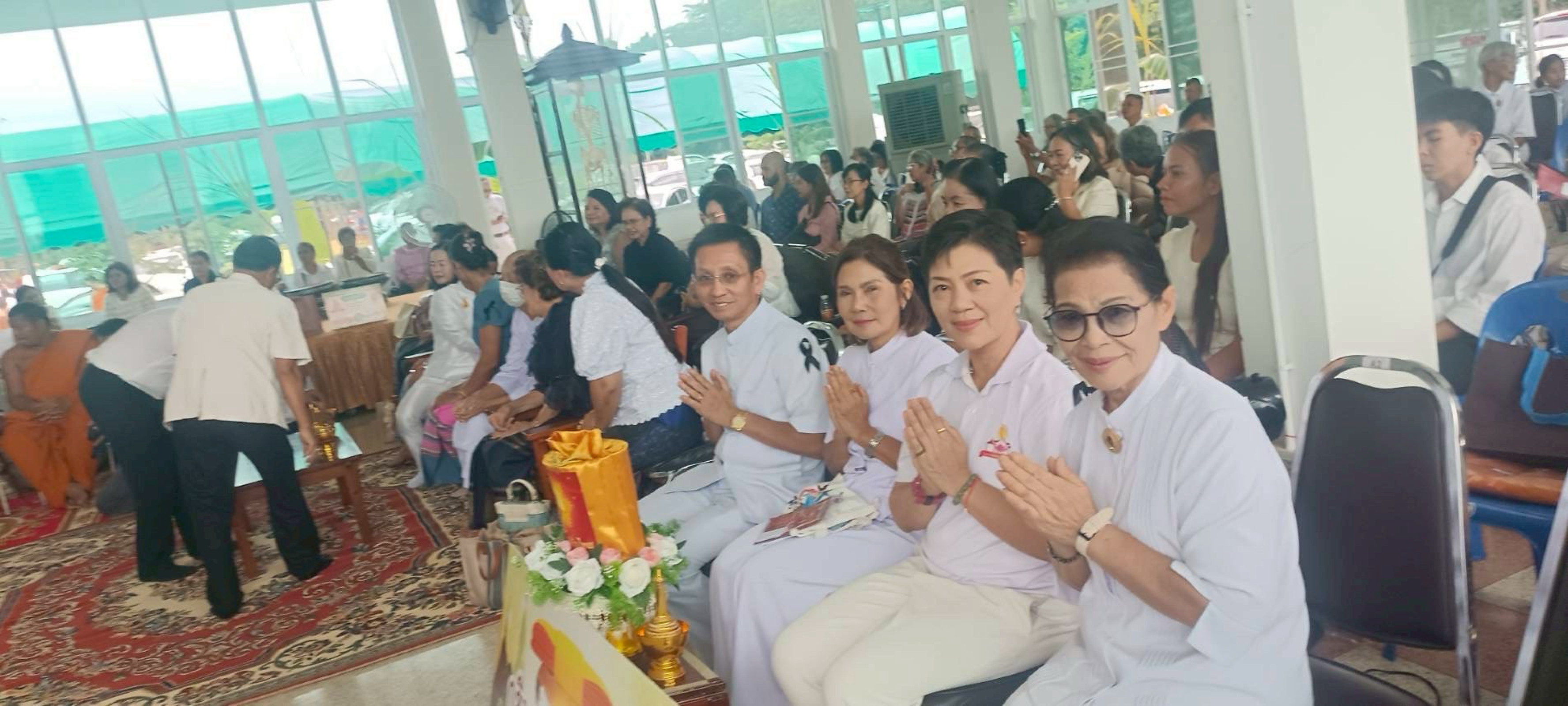 ภาพร่วมพิธีกรรมที่พักสงฆ์พระสาสนโสภณ