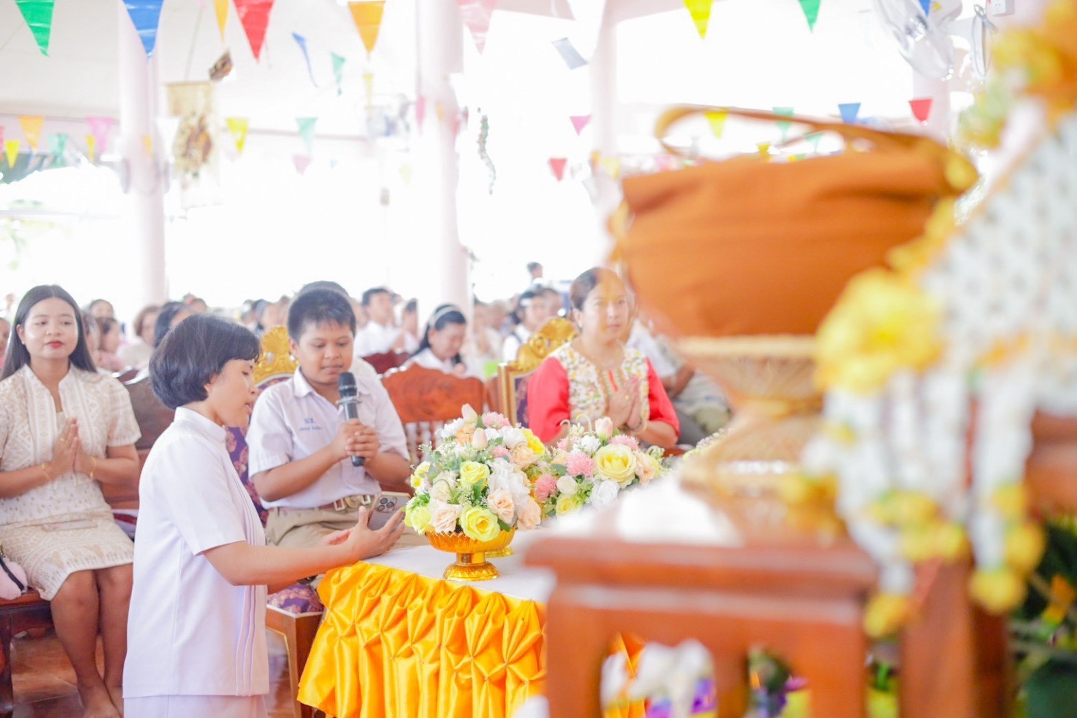 ภาพกล่าวคำถวายกฐินวัดในช่อง