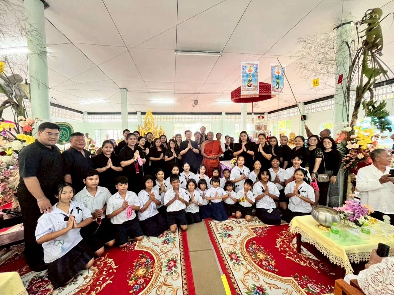 ภาพร่วมพิธีกรรมวัดอินทภูมิ