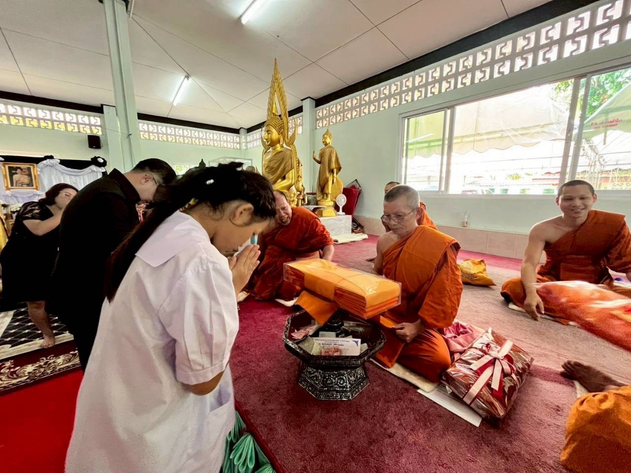 ภาพร่วมพิธีกรรมวัดอินทภูมิ