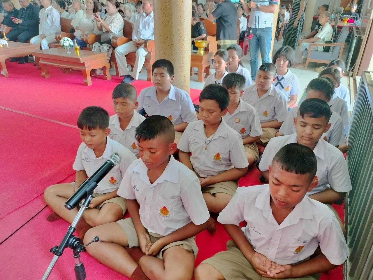 ภาพร่วมพิธีกรรมวัดมะกรูด