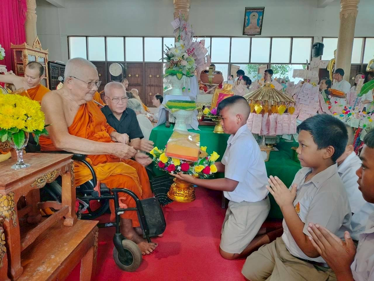 ภาพร่วมพิธีกรรมวัดมะกรูด