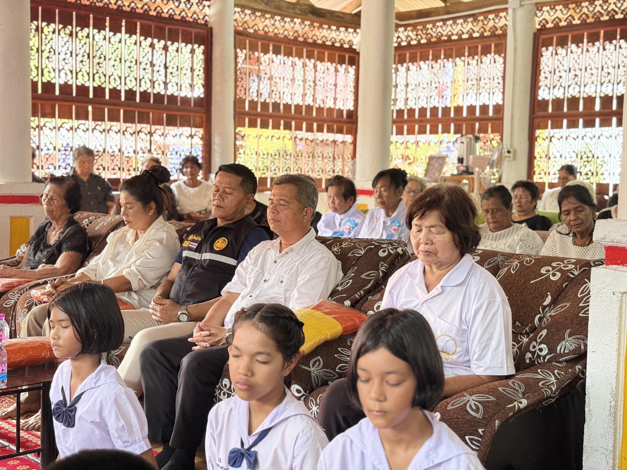 ภาพร่วมพิธีกรรมวัดดิษฐาวาส