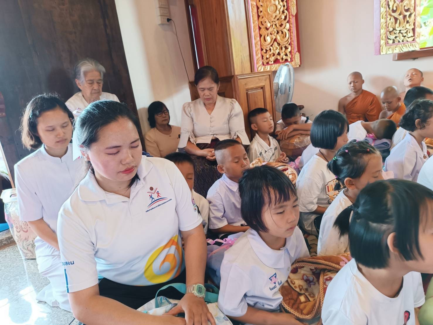 ภาพร่วมพิธีกรรมวัดขุ่ม