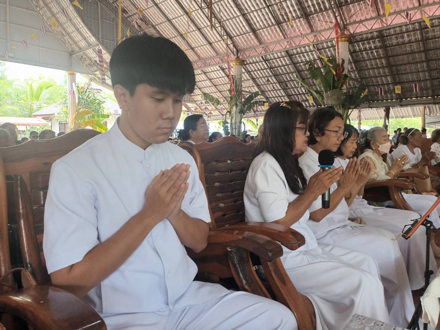 ภาพกล่าวคำถวายกฐินที่พักสงฆ์สำนักปฏิบัติธรรมสวนป่าบ้านซาด