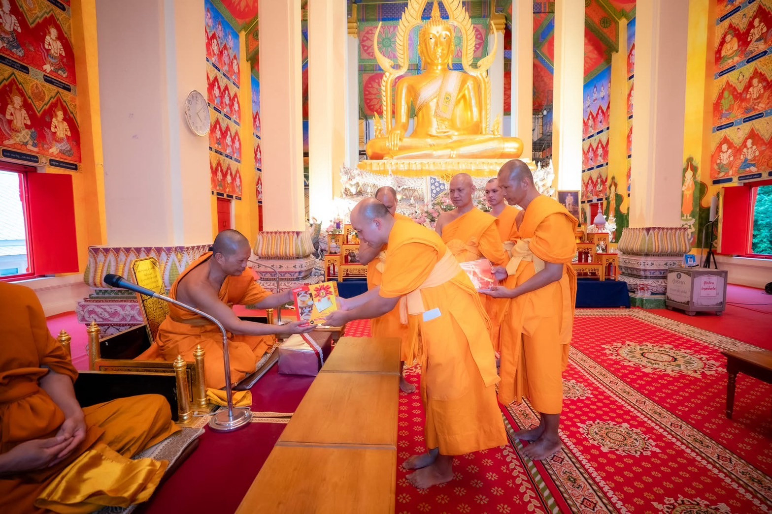 ภาพร่วมพิธีกรรมวัดพระนารายณ์มหาราช