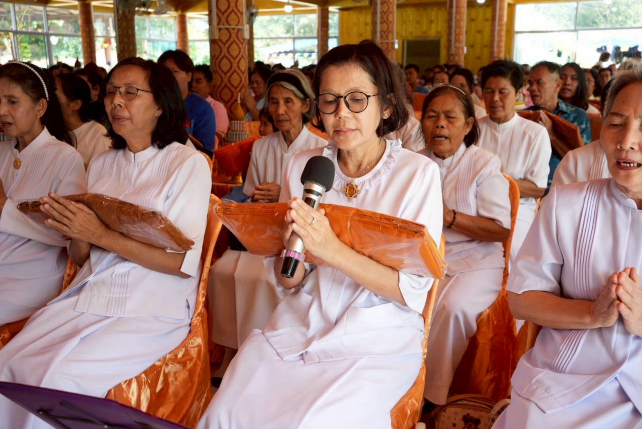 ภาพกล่าวคำถวายกฐินวัดเขาดินมังกรทอง