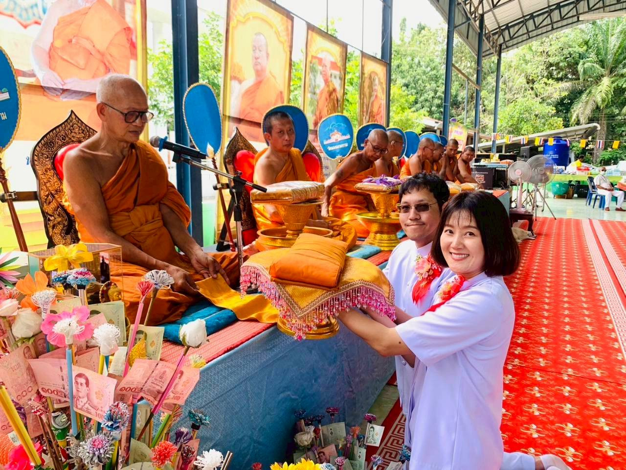 ภาพร่วมพิธีกรรมวัดอมพนมวนาราม