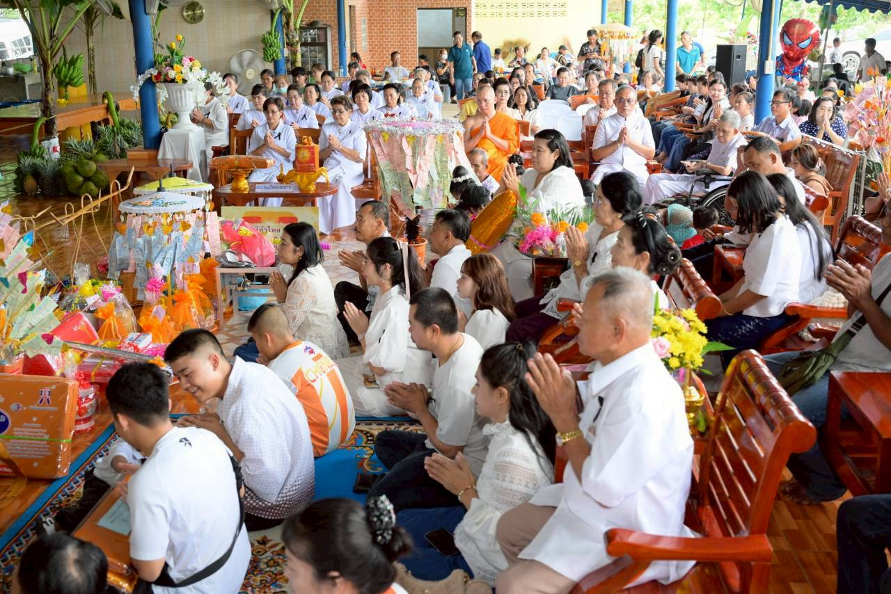 ภาพร่วมพิธีกรรมวัดเนื่องสุวรรณาราม