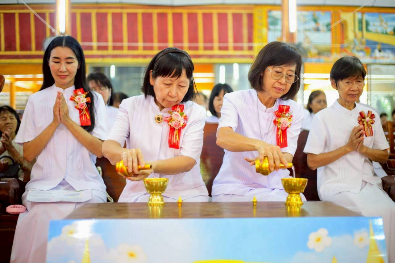 ภาพร่วมพิธีกรรมวัดหนองเกตุ