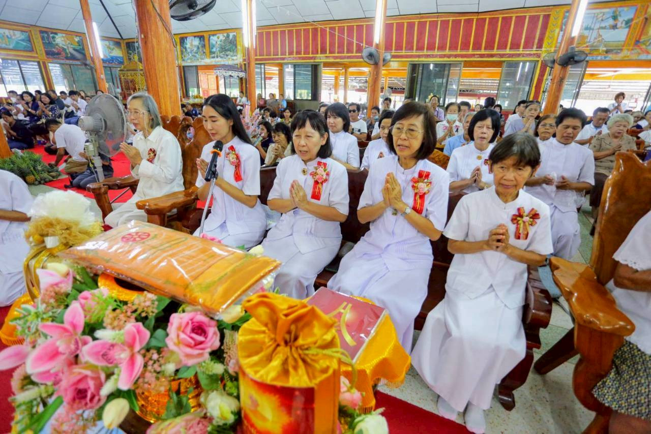 ภาพร่วมพิธีกรรมวัดหนองเกตุ