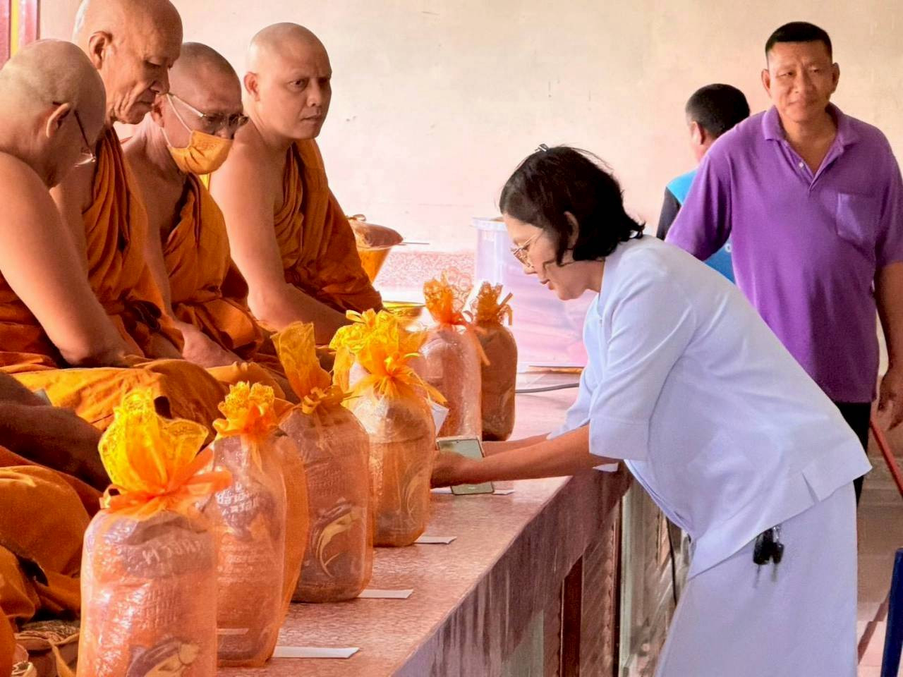 ภาพร่วมพิธีกรรมวัดอุดมสุวรรณ