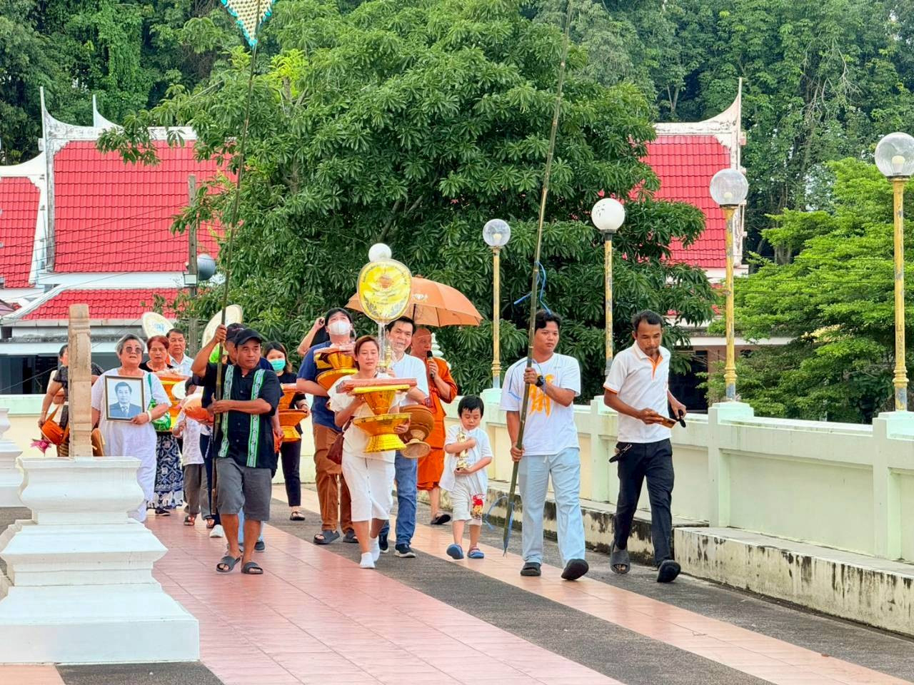 ภาพร่วมพิธีกรรมวัดเขาซก