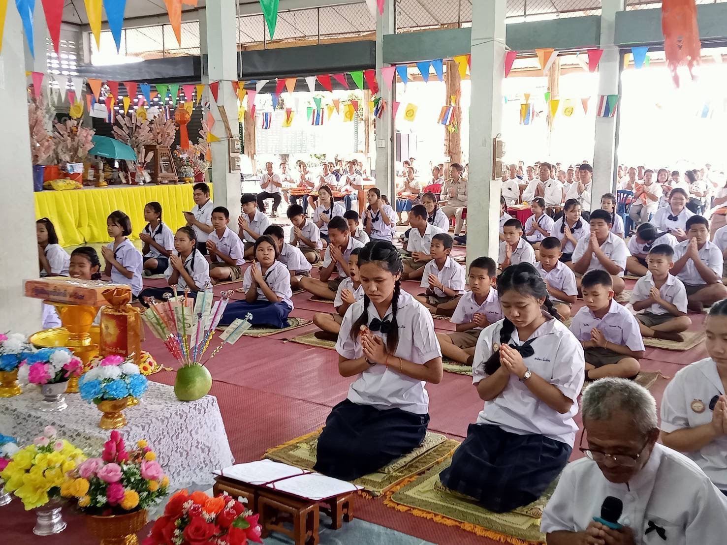 ภาพกล่าวคำถวายกฐินวัดนาพูน