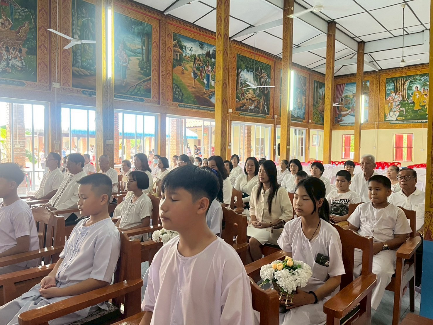 ภาพร่วมพิธีกรรมวัดห้วยกาน