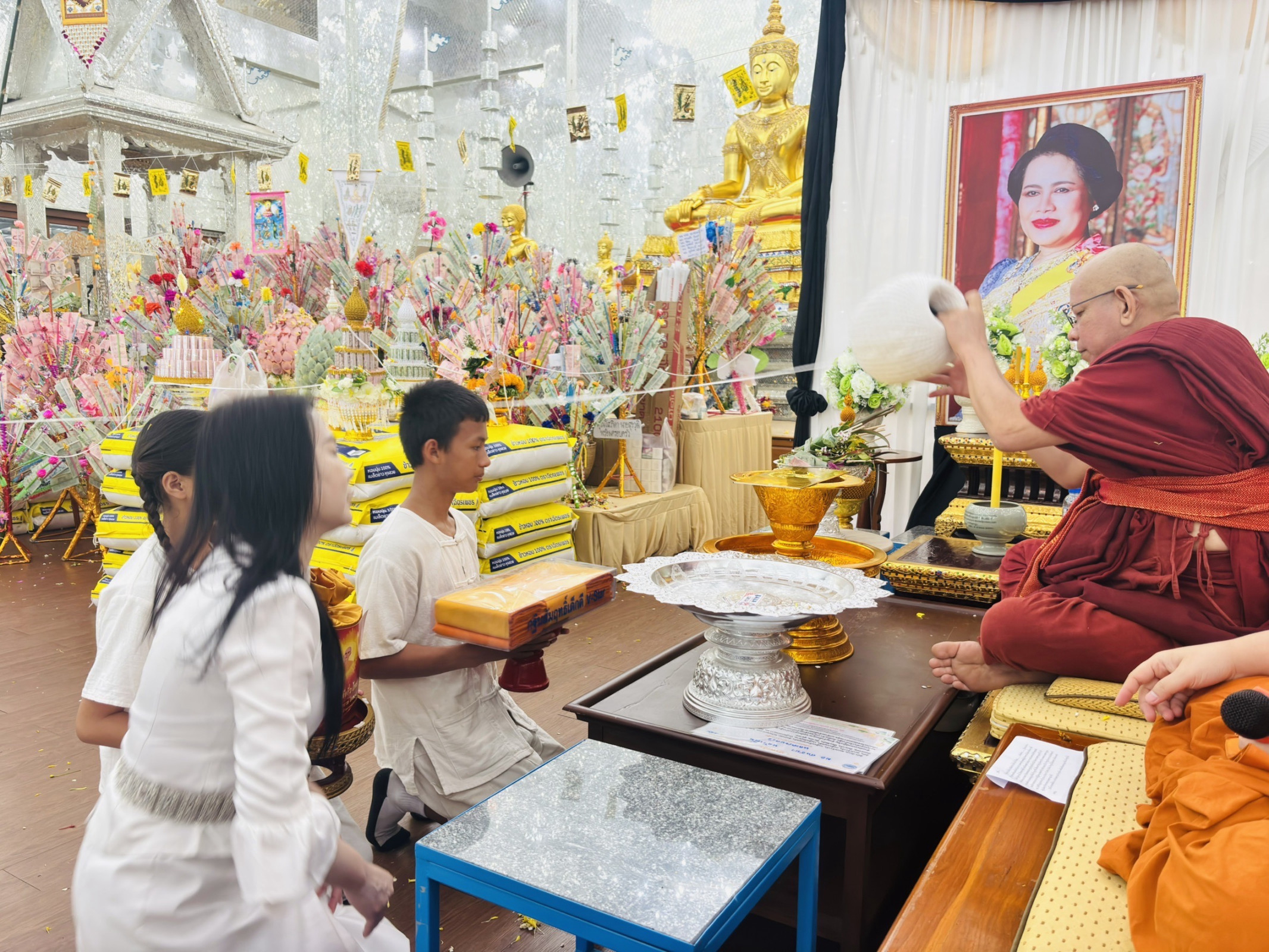 ภาพกล่าวคำถวายกฐินวัดปทุมสราราม