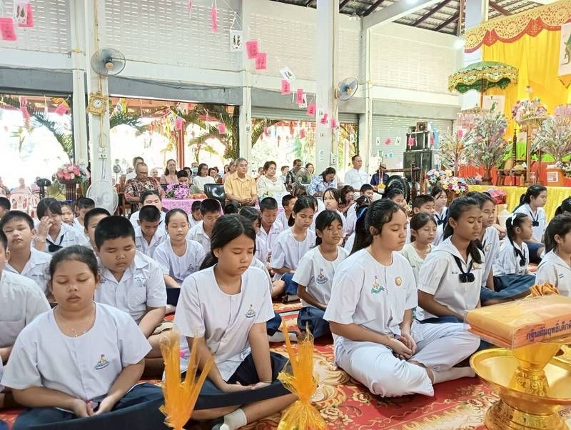 ภาพร่วมพิธีกรรมวัดท่าปลา