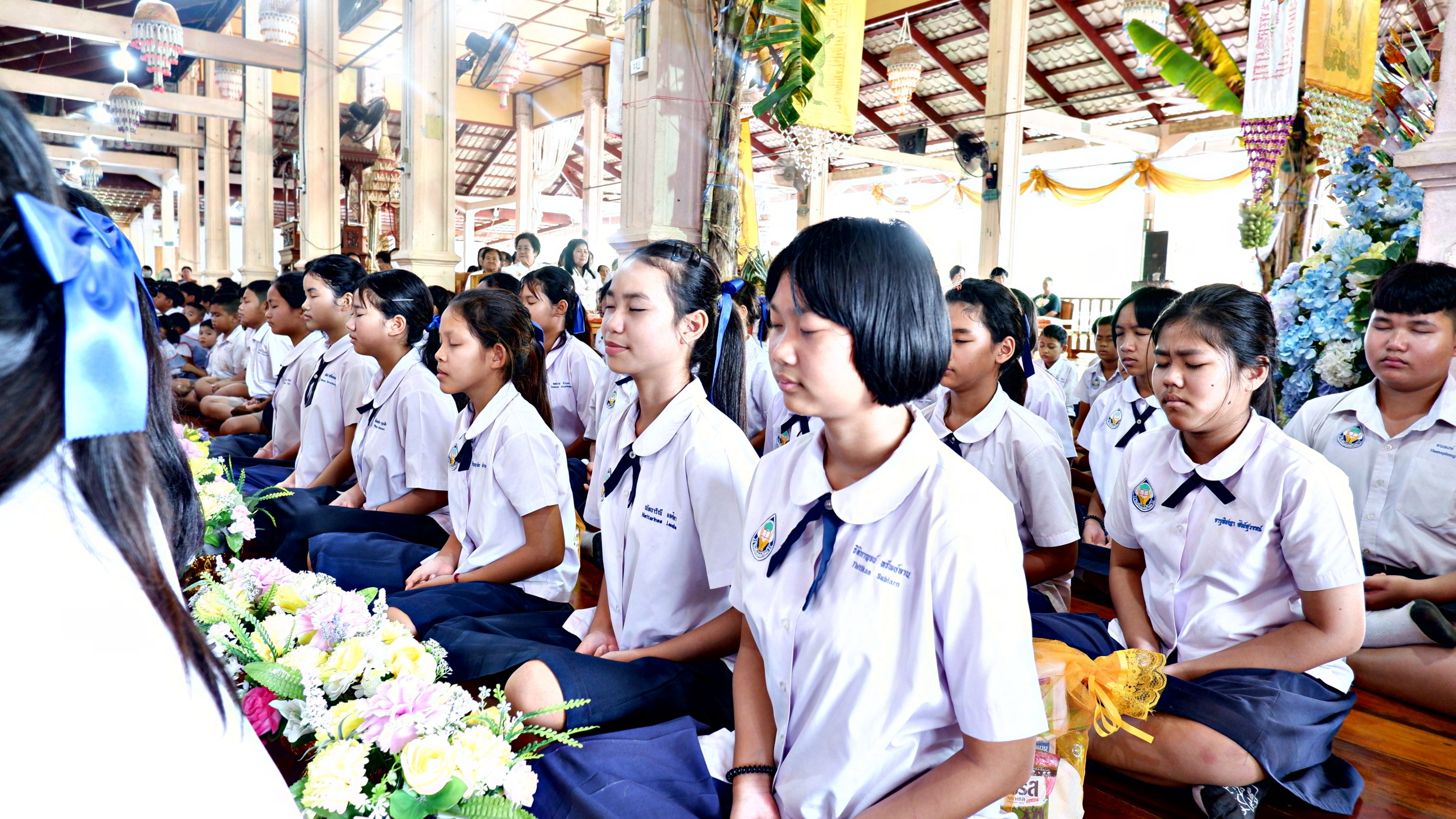 ภาพร่วมพิธีกรรมวัดบ้านดง