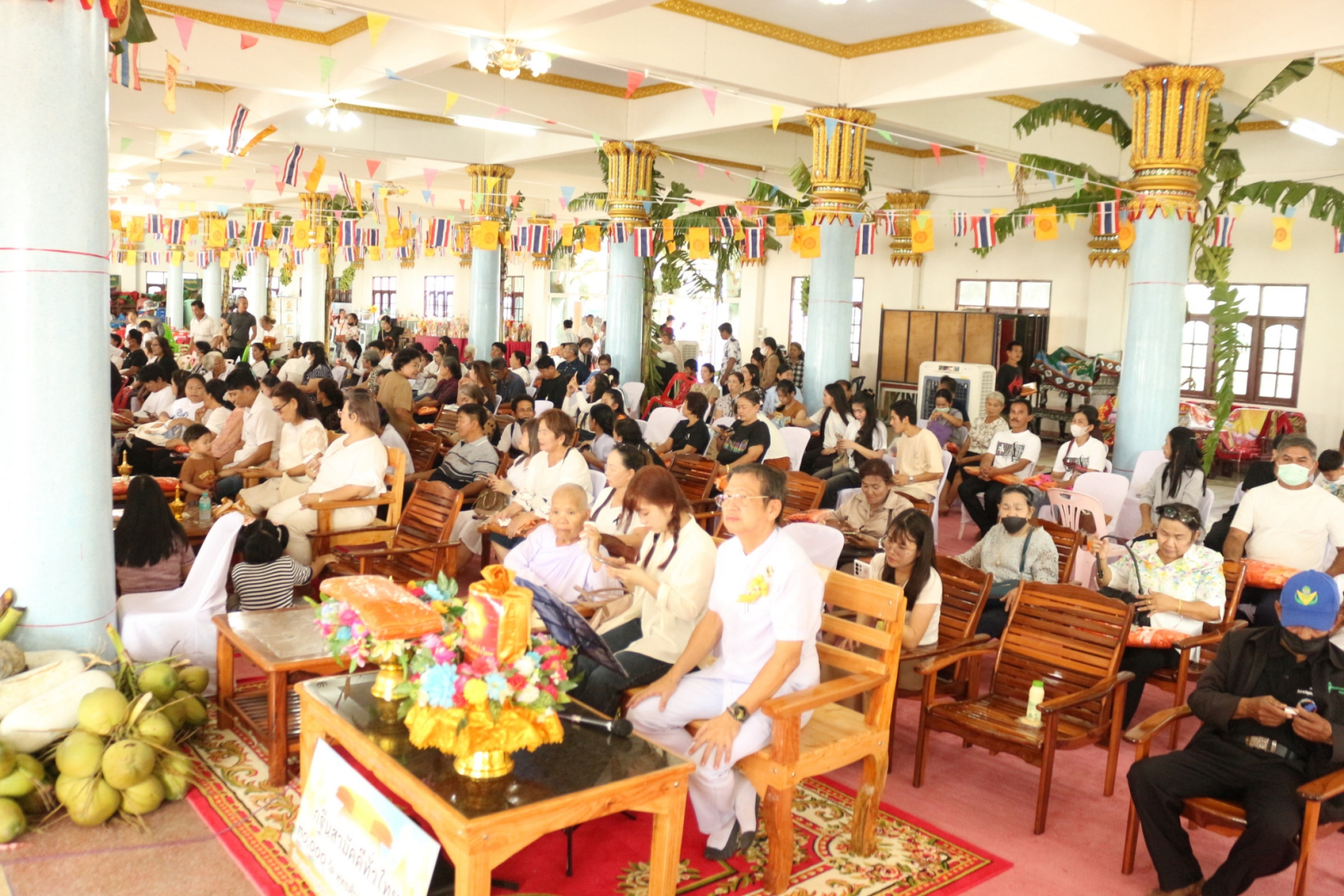 ภาพร่วมพิธีกรรมวัดเขาสามสิบหาบ