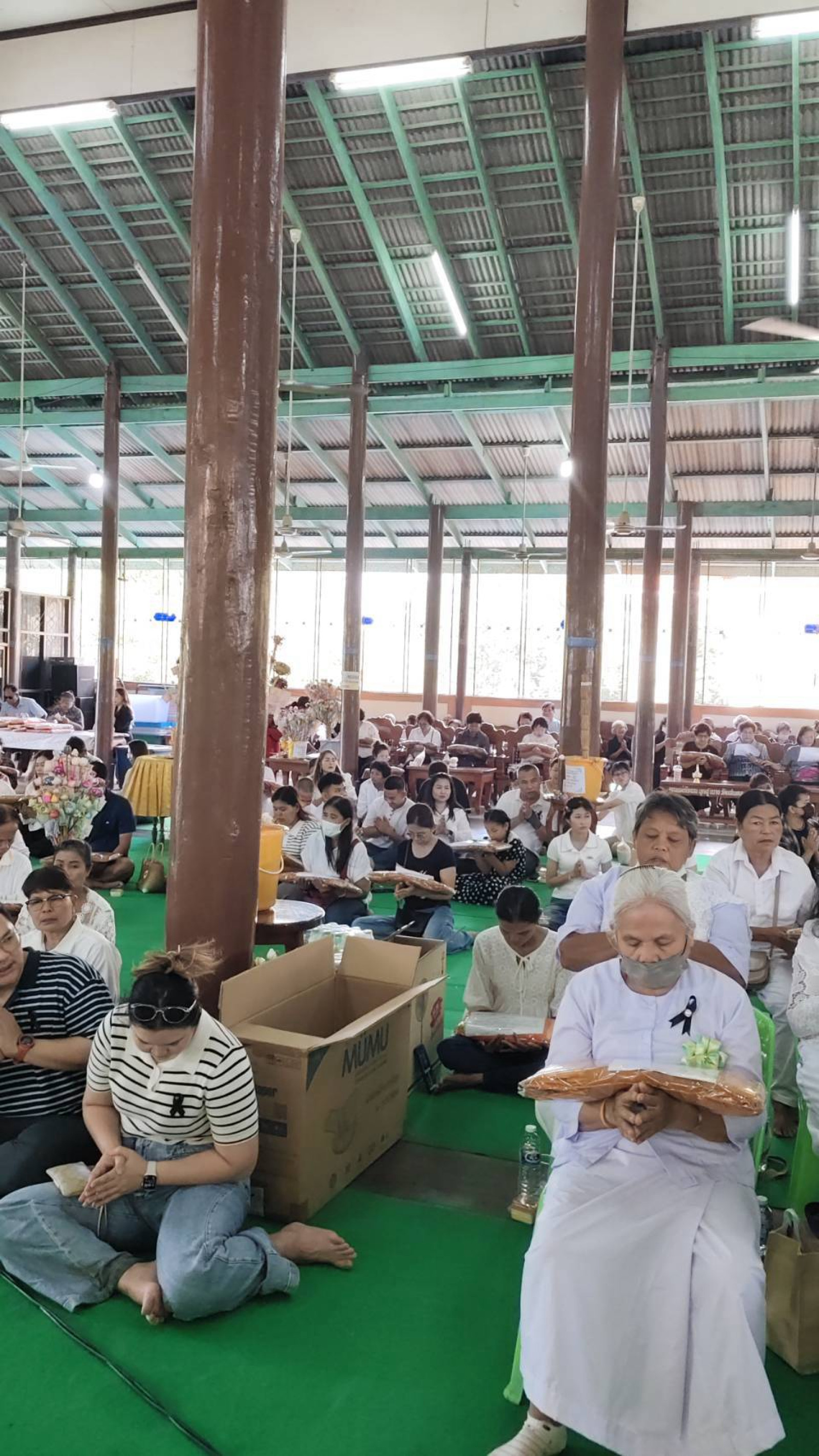 ภาพร่วมพิธีกรรมวัดแสนตอ