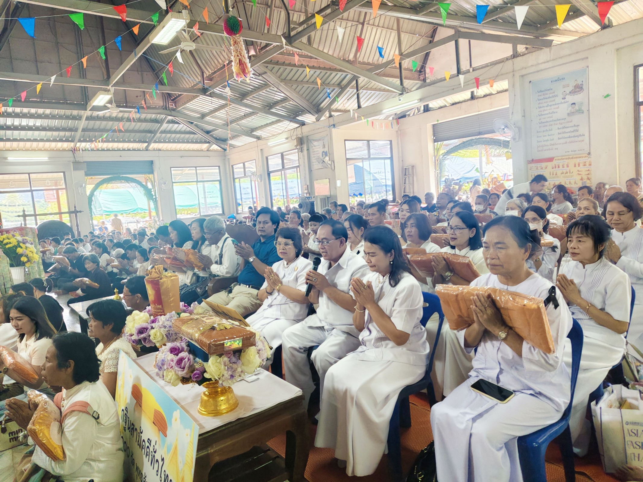 ภาพร่วมพิธีกรรมวัดทุ่งก้างย่าง