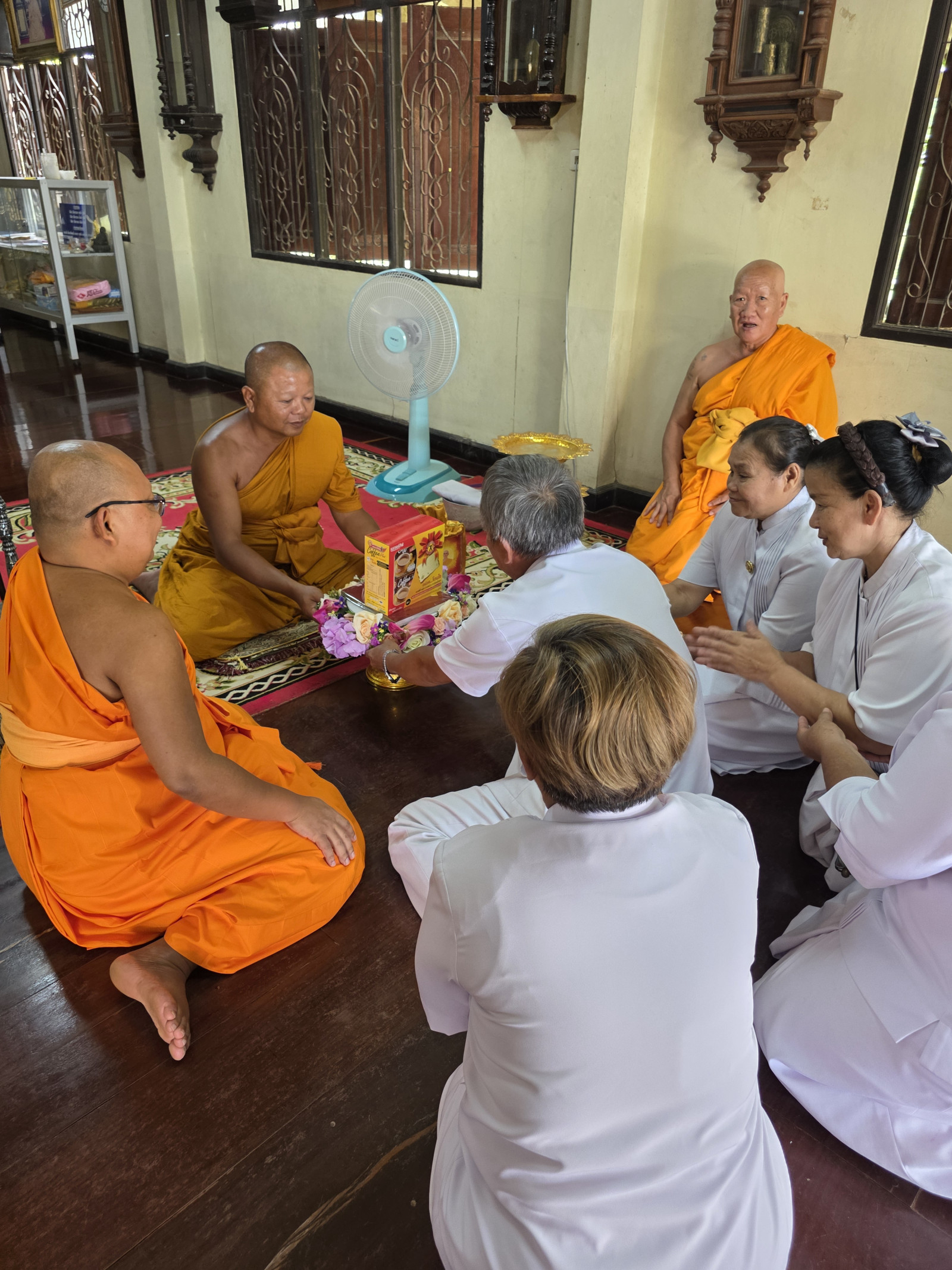 ภาพกล่าวคำถวายกฐินวัดจันทร์แสงศรี