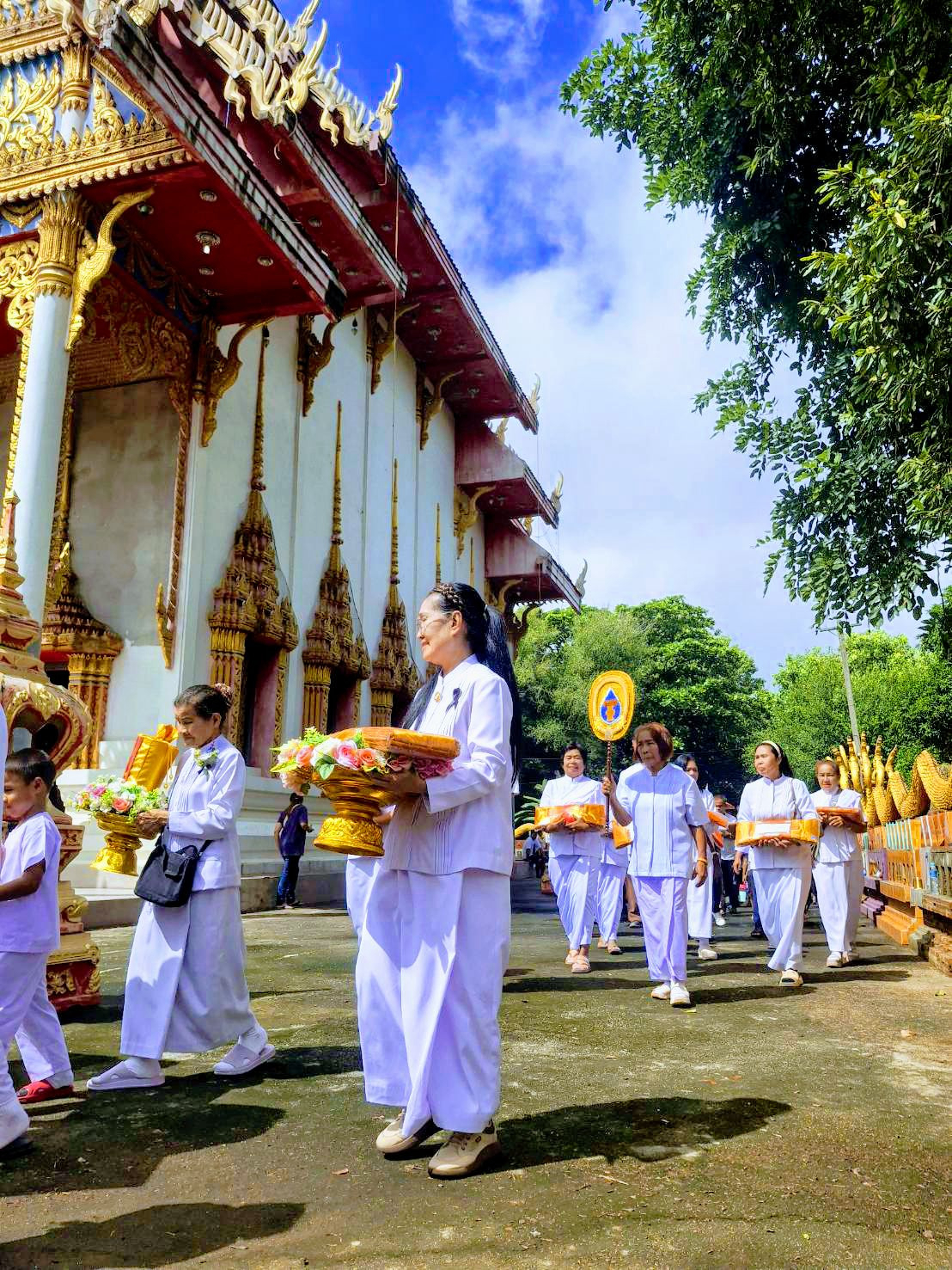 ภาพร่วมพิธีกรรมวัดบึงหล่ม