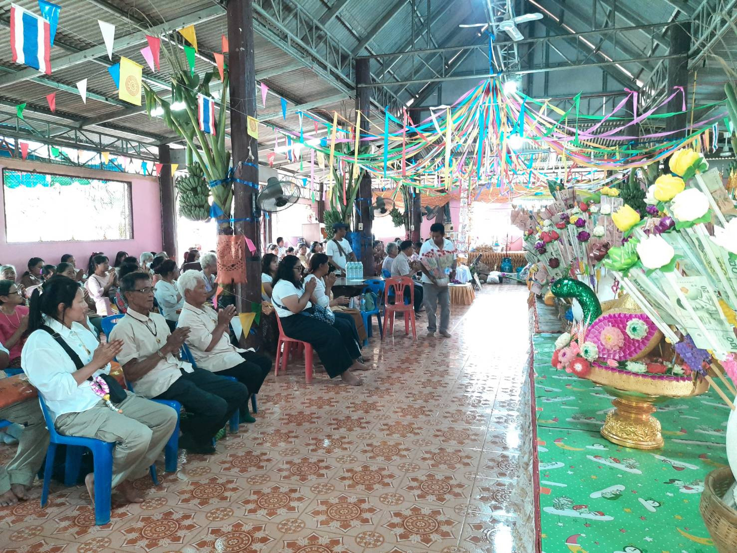 ภาพร่วมพิธีกรรมวัดหนองสำโรง