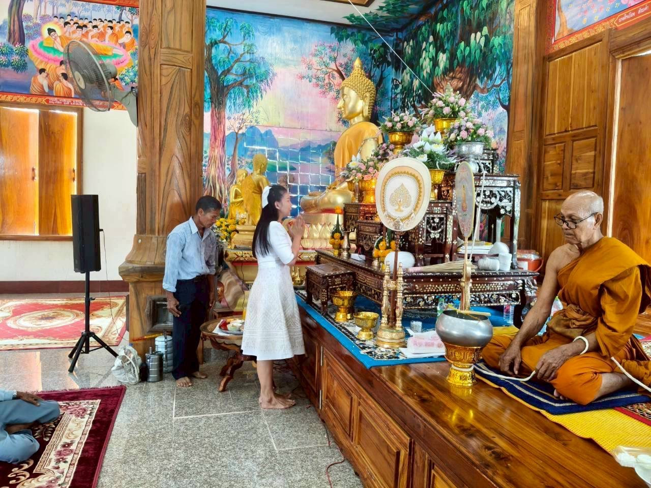 ภาพร่วมพิธีกรรมวัดสายลำโพงกลาง